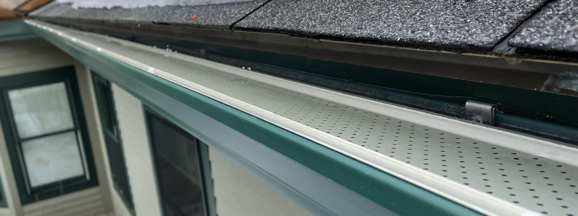 Gutter Banner